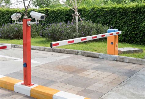 BOOM BARRIER .